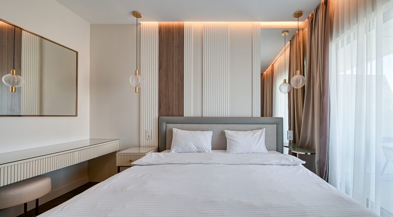 De Luxe (Delux), Апарт-отель На Лучезарной 1а