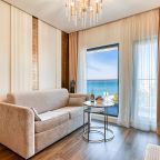 De Luxe (Delux), Апарт-отель На Лучезарной 1а