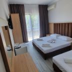 Трехместный (Комфорт), Гостевой дом Кристалл на Тургенева 32