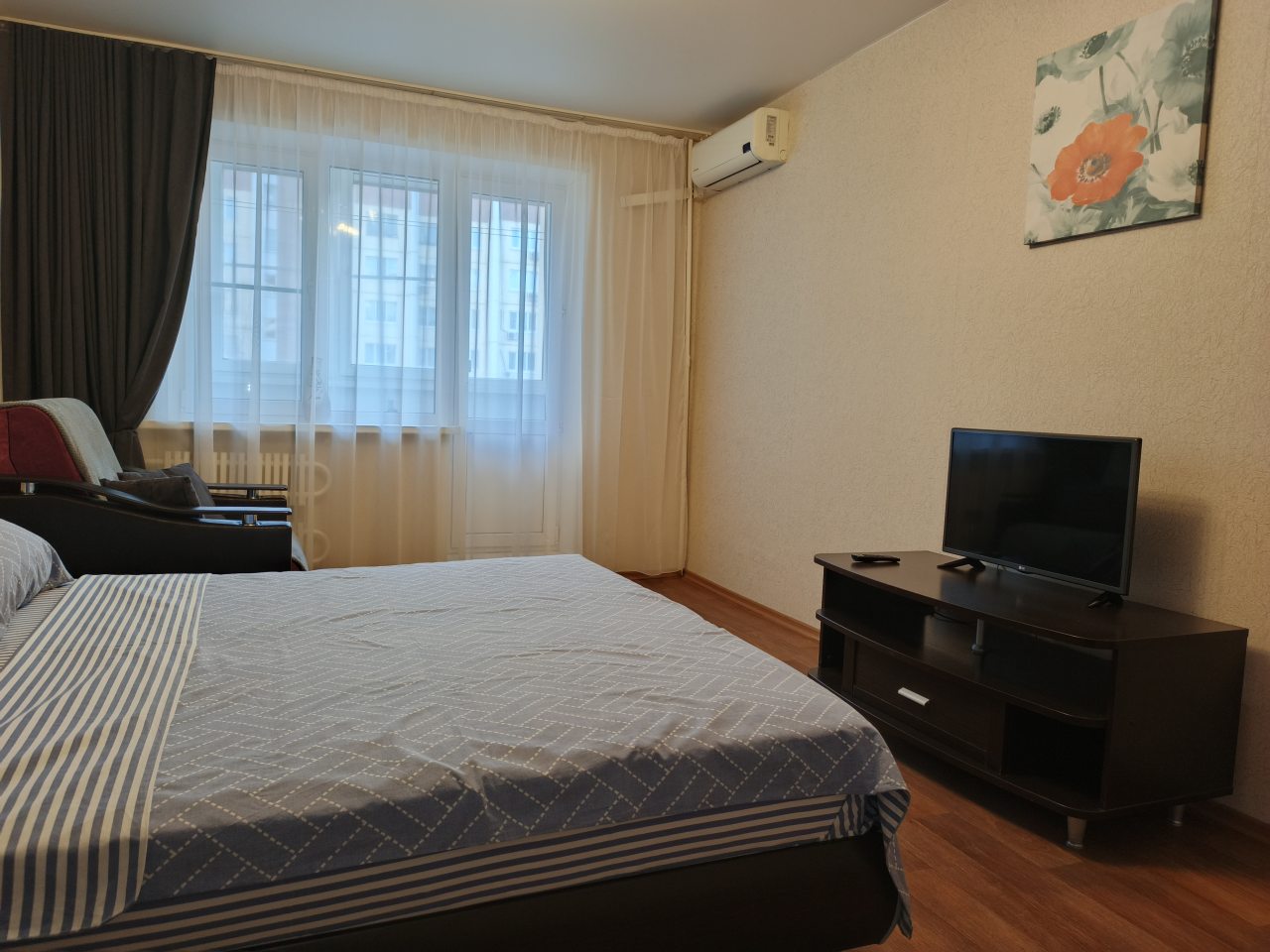 Апартаменты (Квартира на Московском проспекте 100), Апартаменты на Московском проспекте 100