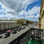 Восьмиместный (Квартира с балконом на Невский проспект), Апартаменты SivakApart на Невском 66