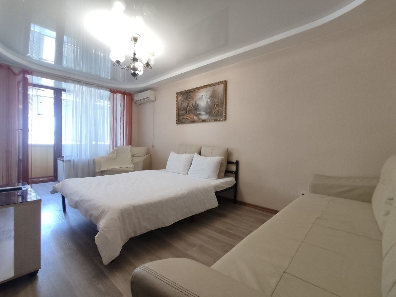 Апартаменты (Satin Apartments на площади Октября), Апартаменты Satin Apartments на площади Октября 14