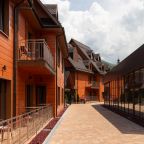 Парковка, Отель Red Wood Hotel by Provence 3*