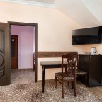 Трехместный (Семейный 2х комнатный), Гостиница Резорд