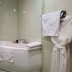 De Luxe (Двухместный номер с двумя раздельными кроватями), Отель Brut Hotel