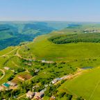 Объект находится в горах, Отель Медовые холмы