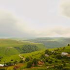 Пешие прогулки, Отель Медовые холмы