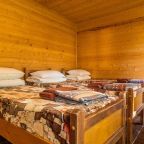 Дом (С тремя односпальными кроватями), Отель Дзэн