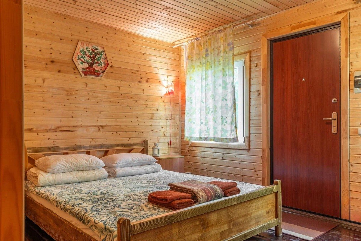 Дом (King-size), Отель Дзэн