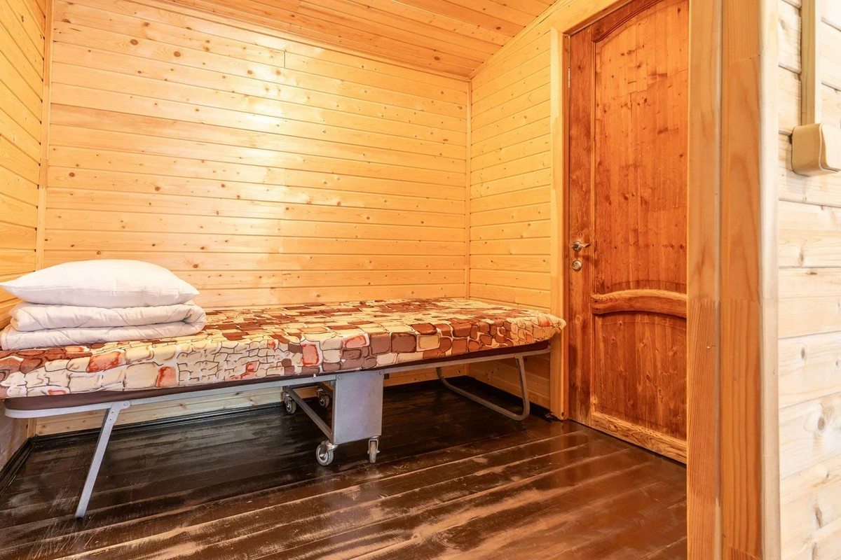 Дом (King-size), Отель Дзэн
