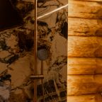Русская баня с горячим чаном, Глэмпинг KHAN Glamping Goloustnoye