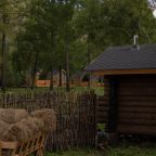 Русская баня с горячим чаном, Глэмпинг KHAN Glamping Goloustnoye