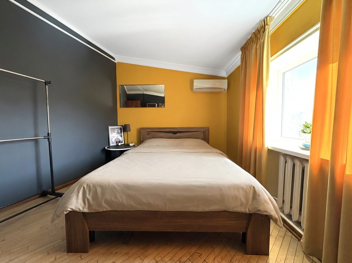 Трехместный (С одной двуспальной и одной односпальной кроватью), Хостел Art Hostel