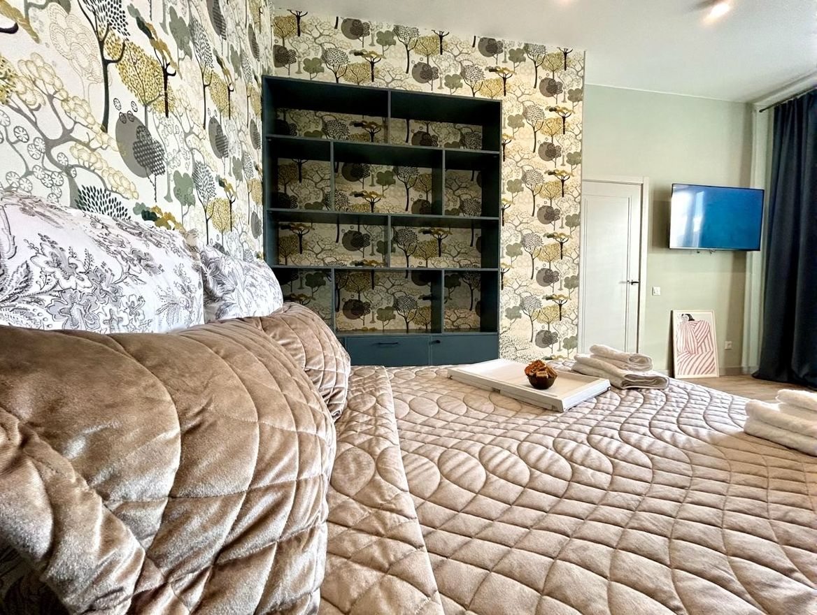 кровать двуспальная