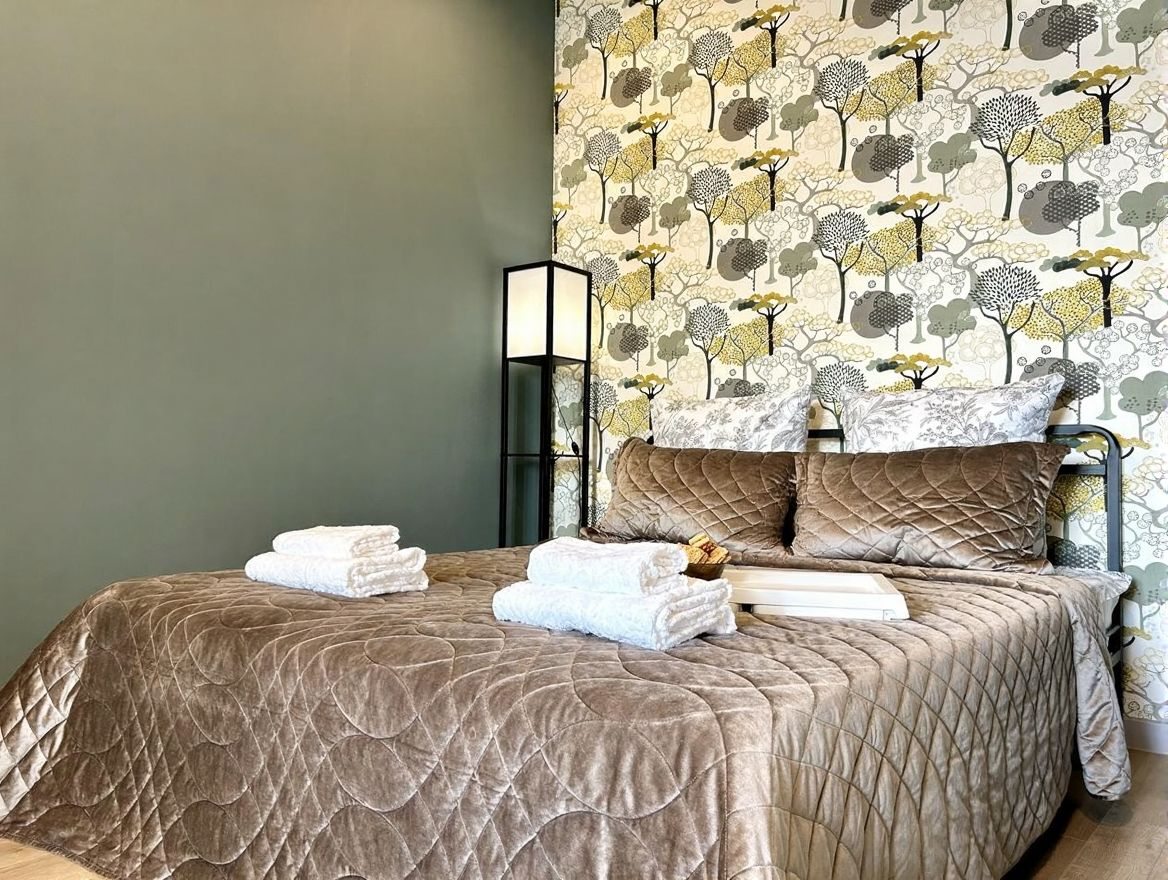 кровать двуспальная