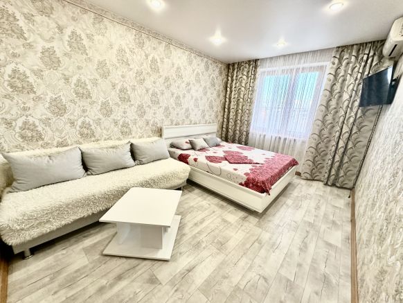 Апартаменты 3-комнатные квартиры у Ледового Дворца Спорта, Магнитогорск