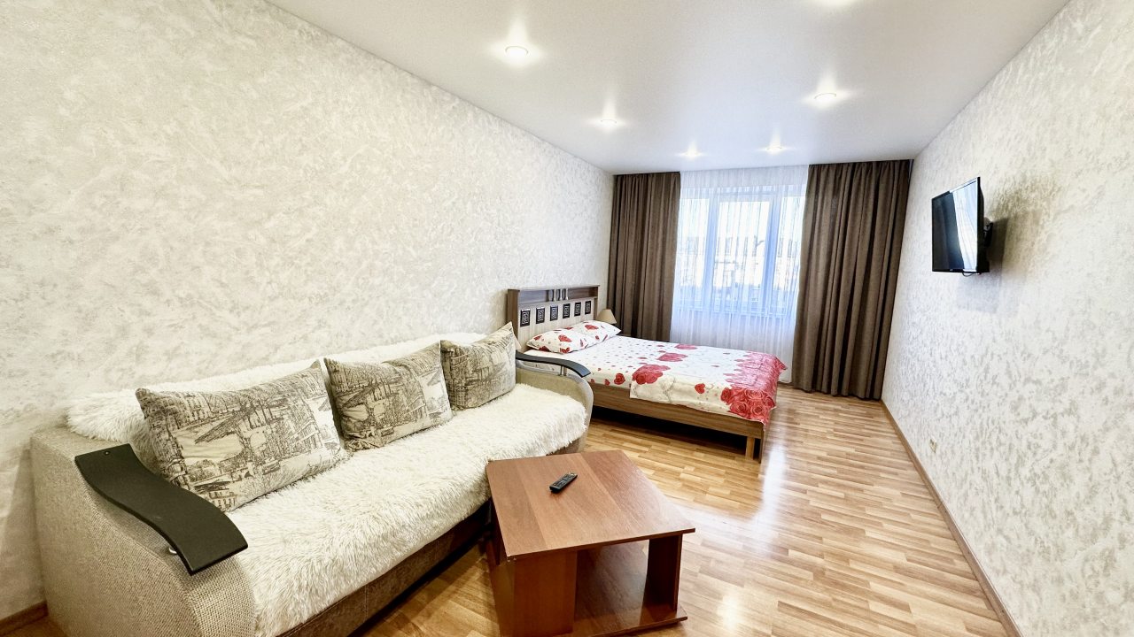 Апартаменты (Квартиры 3-х.комнатные в центре города), Апартаменты 3-х.комнатные квартиры у Ледового Дворца Спорта