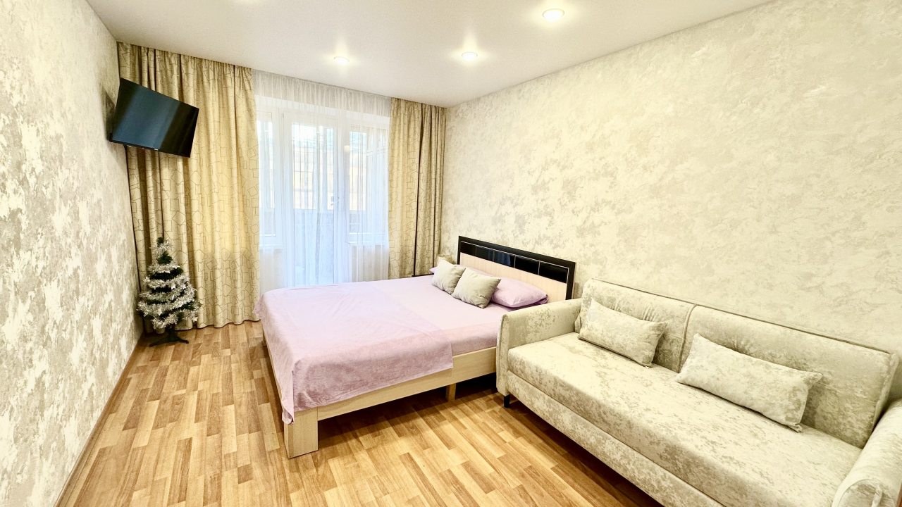 Апартаменты (Квартиры 3-х.комнатные в центре города), Апартаменты 3-х.комнатные квартиры у Ледового Дворца Спорта