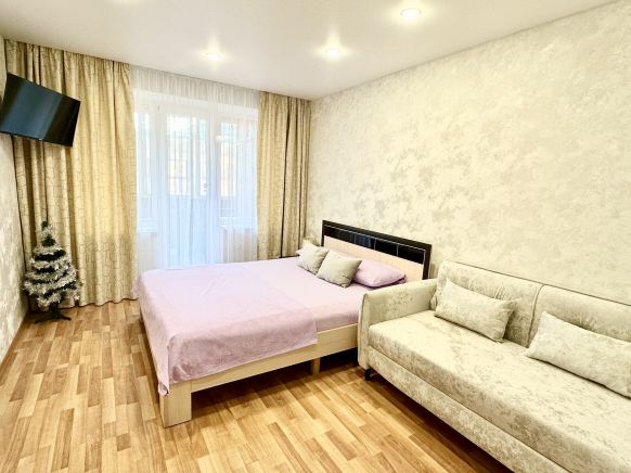 Апартаменты 3-х.комнатные квартиры у Ледового Дворца Спорта, Магнитогорск