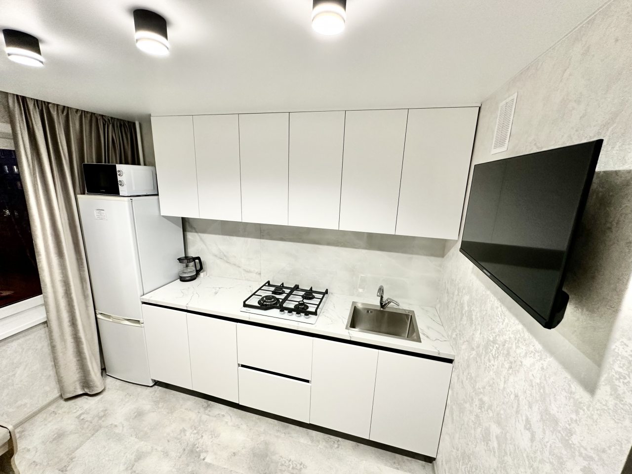 Апартаменты (Квартиры 3-х.комнатные в центре города), Апартаменты 3-х.комнатные квартиры у Ледового Дворца Спорта