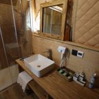 Трёхместный и более (Лодж Озерный Простор с фурако), База отдыха Носороги
