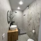 Полулюкс (Тропики 8.4), Гостевой дом LHouse