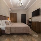 Полулюкс (С кухней, балконом, вид на двор, 1 этаж), Отель Винтаж