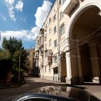Апартаменты (Алиса в стране чудес, 2-х к. апартаменты в центре города), Апартаменты KEY2HOME на Московской 69