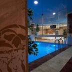 Бассейн, Отель Amici Grand Hotel