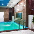 Бассейн, Отель Amici Grand Hotel