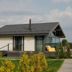 Дом (Янтарный), Загородный клуб ОЗЕРО