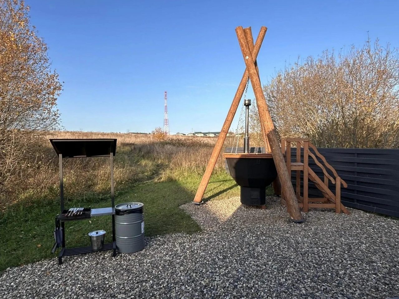 Дом (Заповедный домик с приватной территорией), Загородный клуб ОЗЕРО