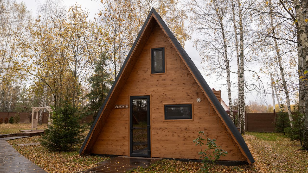 Коттедж (Дом стихии Воздуха), Глэмпинг Велхо