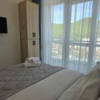 Четырехместный (С балконом), Апартаменты Sun Hills Ольгинка