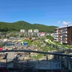 Апартаменты (Четырехместные с балконом на 3 этаже), Апартаменты Sun Hills Ольгинка