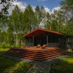 Коттедж (Сибирь с 3 спальнями и купелью), Гостевой двор HOLIDAY VILLAGE PERESLAVL
