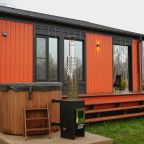 Коттедж (Дрим с 3 спальнями и купелью), Гостевой двор HOLIDAY VILLAGE PERESLAVL