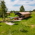Шале (Симпл с 2 спальнями и купелью), Гостевой двор HOLIDAY VILLAGE PERESLAVL