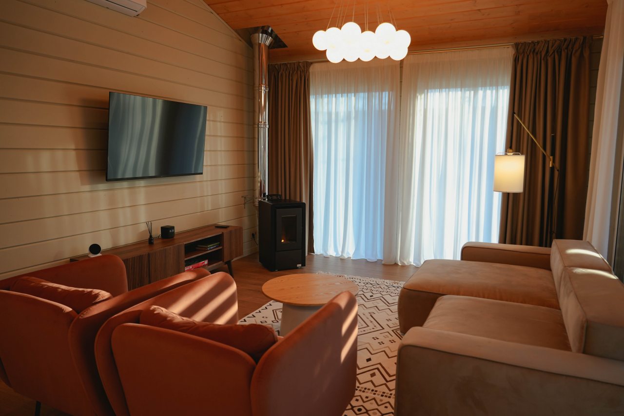 Коттедж (Алтай с 3 спальнями), Гостевой двор HOLIDAY VILLAGE PERESLAVL