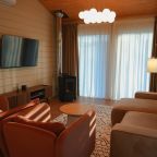 Коттедж (Алтай с 3 спальнями), Гостевой двор HOLIDAY VILLAGE PERESLAVL