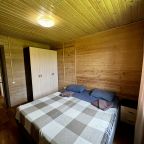 Трехместный (Дом 4 стандартный), База отдыха Ретлё