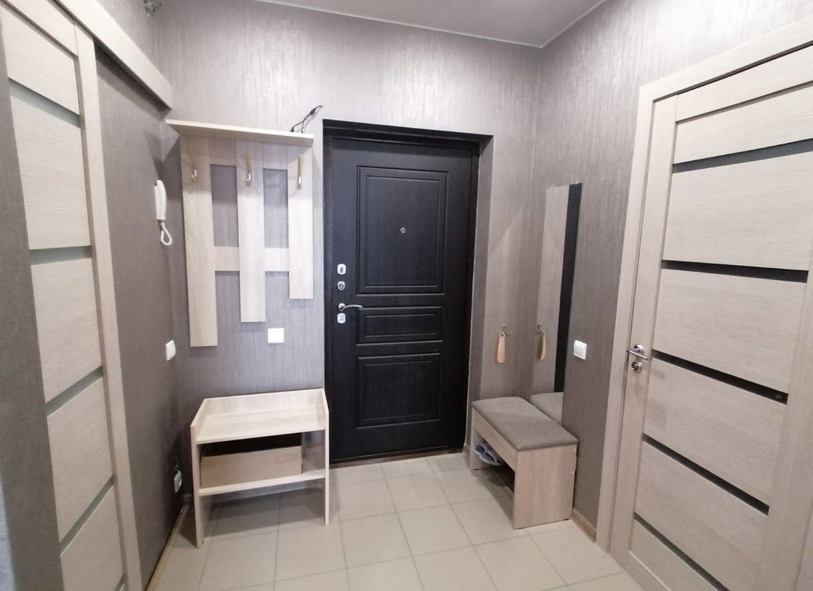 Трёхместный и более (Апартаменты в районе Кольцово), Апартаменты В районе Кольцово