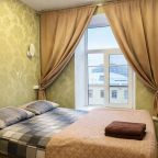 Двухместный (Эконом-класса с двуспальной кроватью и общей ванной), Мини-отель Двухместный номер с 1 двуспальной кроватью