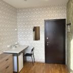 Двухместный (Эконом-класса с двуспальной кроватью и общей ванной), Мини-отель Двухместный номер с 1 двуспальной кроватью