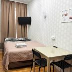 Двухместный (Эконом-класса с двуспальной кроватью и общей ванной), Мини-отель Двухместный номер с 1 двуспальной кроватью