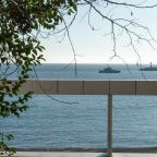 Студио (Номер до 4 человек с перегородкой на две комнаты), Апартаменты Люкс у моря