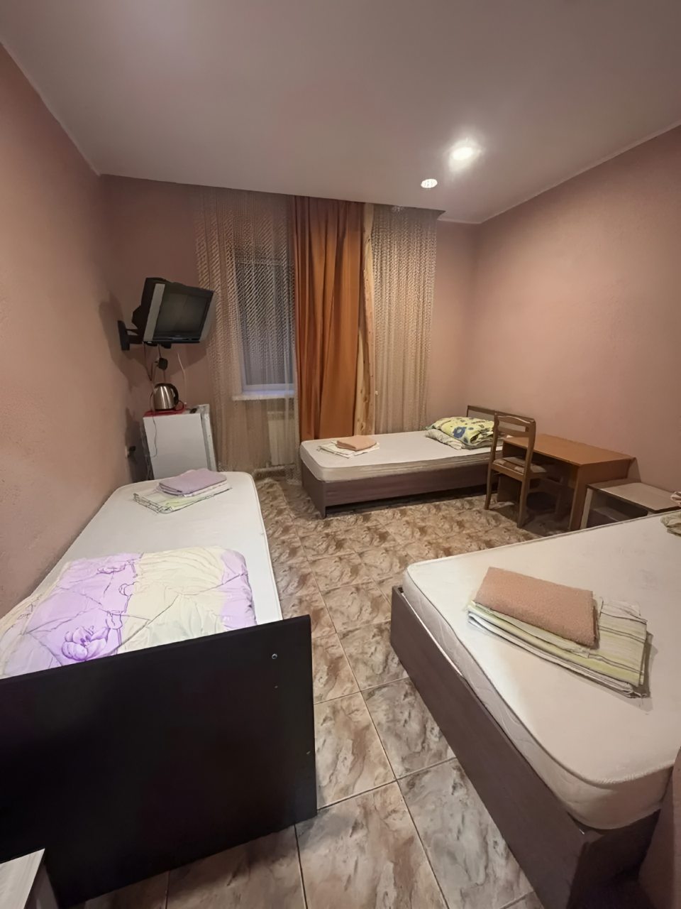 Трехместный