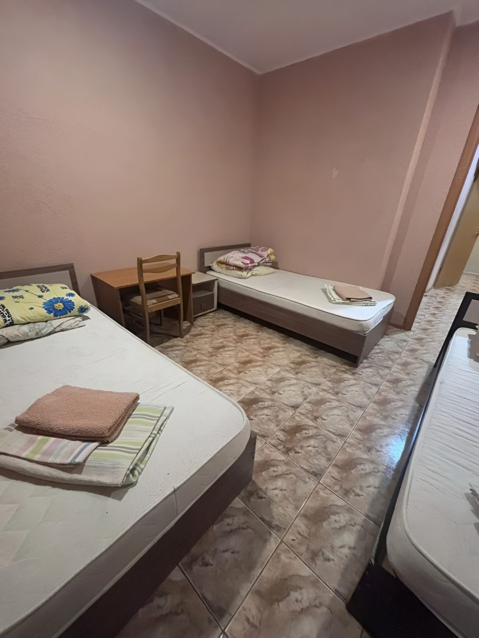 Трехместный