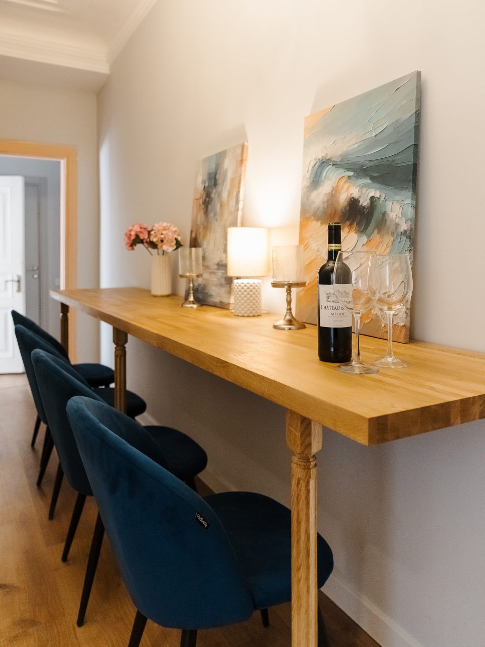 Двухместный (Красивый номер с новым ремонтом и санузлом из мраморной плитки в номере), Апартаменты 300 метров от Эрмитажа