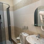 Трехместный (Трехместный номер с 3-мя отдельными кроватями), Мини-отель Авокадо